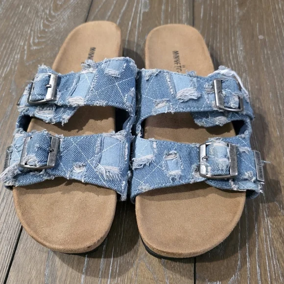 Minnetonka Patchwork Denim Sandals, Size 10 - Picture 3 of 11